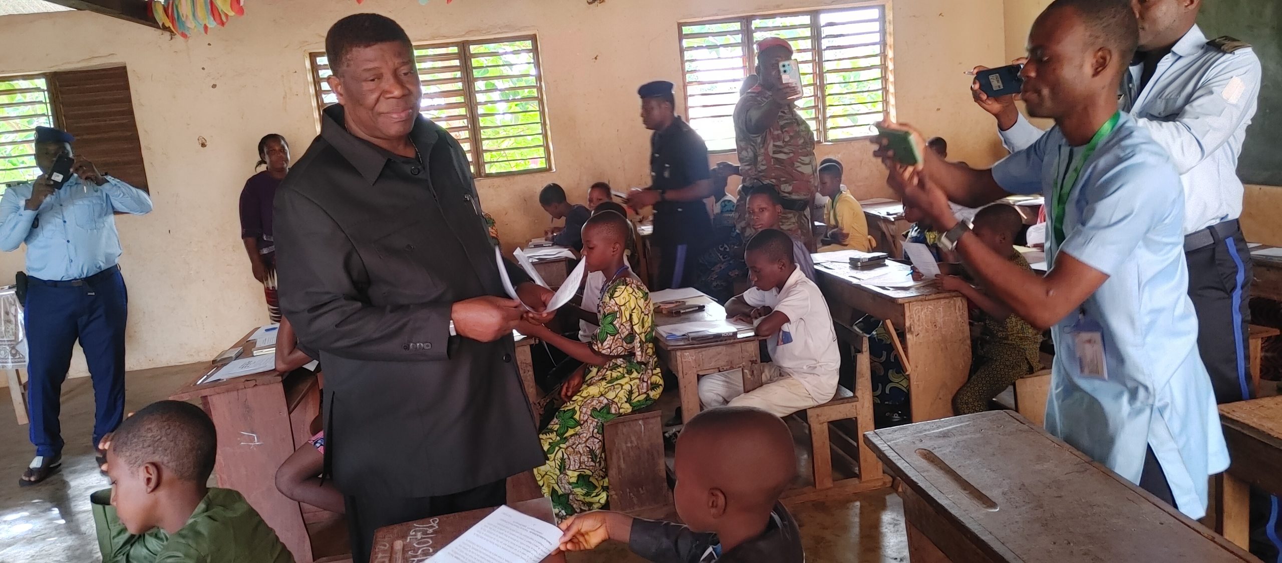 CEP 2024 : Le maire Cyriaque Domingo dope le moral des candidats de la commune de Houéyogbé