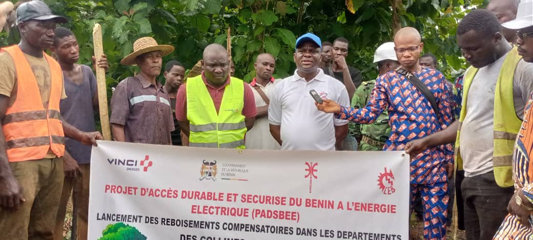 Reboisement compensatoire dans le cadre de PADSBEE : 20 hectares de plants emblavés à Houéyogbé par Vinci Énergies Bénin