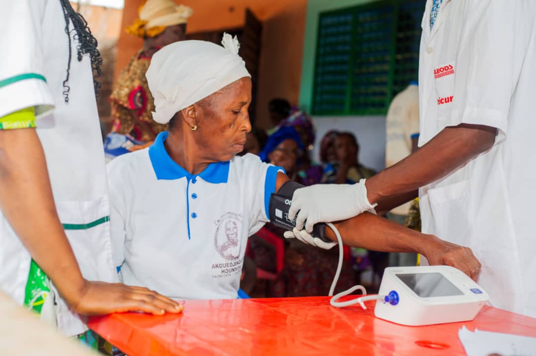 Récurrence de l’hypertension et du diabète : La Nouvelle Pharmacie Zogbédji en mode prévention dans le Mono