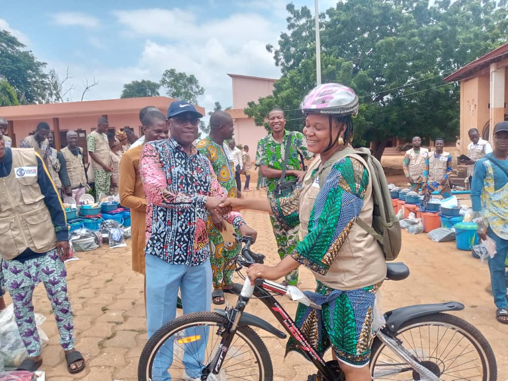 Mise en œuvre de l’approche One Health : Les relais communautaires de Bopa ont reçu leurs matériels et équipements de travail