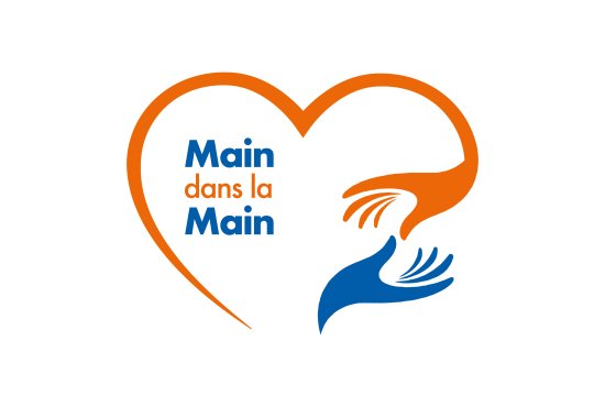 Education : La Fondation Moov Africa offre des kits scolaires aux élèves du CEG Houéyogbé